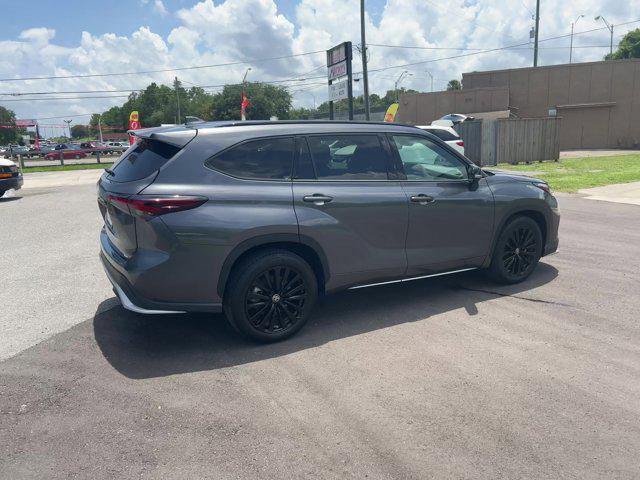 used 2024 Toyota Highlander car, priced at $44,490