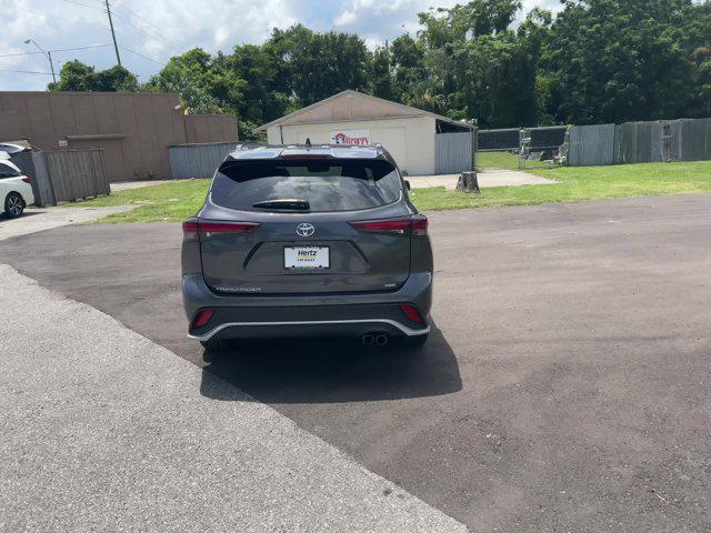 used 2024 Toyota Highlander car, priced at $44,490