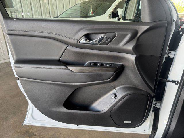 used 2023 GMC Acadia car, priced at $24,785