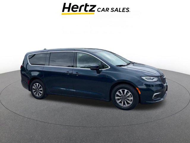 used 2023 Chrysler Pacifica Hybrid car, priced at $26,429
