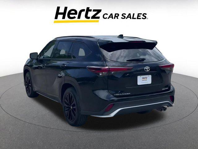 used 2024 Toyota Highlander car, priced at $41,513