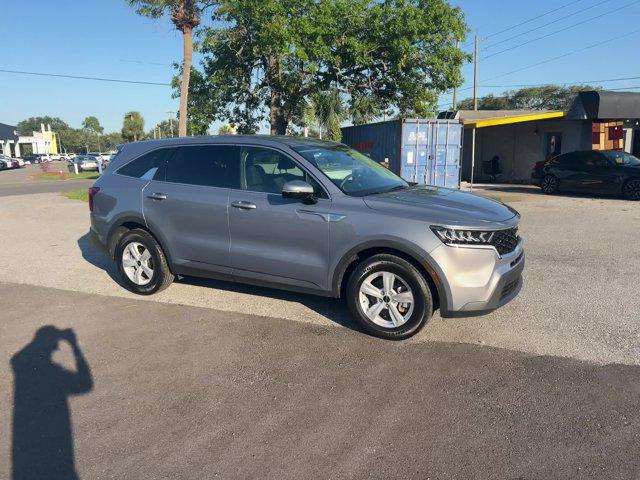 used 2023 Kia Sorento car, priced at $22,364