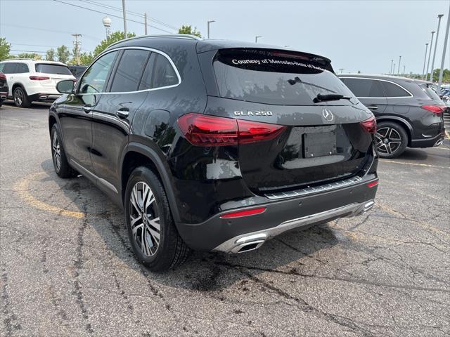 used 2025 Mercedes-Benz GLA 250 car, priced at $44,989