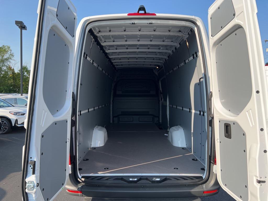 new 2025 Mercedes-Benz Sprinter 2500 car, priced at $67,863