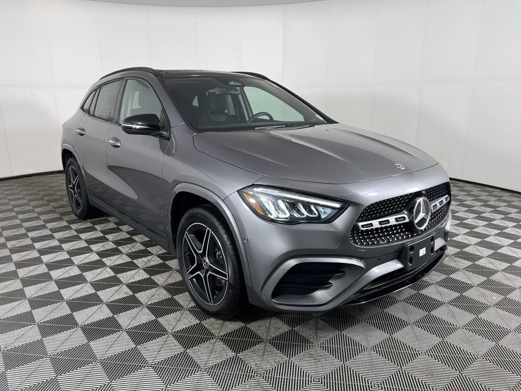 used 2025 Mercedes-Benz GLA 250 car, priced at $44,995