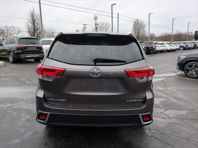 used 2019 Toyota Highlander car, priced at $29,839