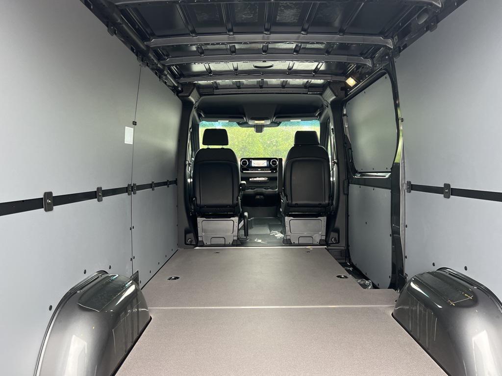 new 2025 Mercedes-Benz Sprinter 2500 car, priced at $69,211