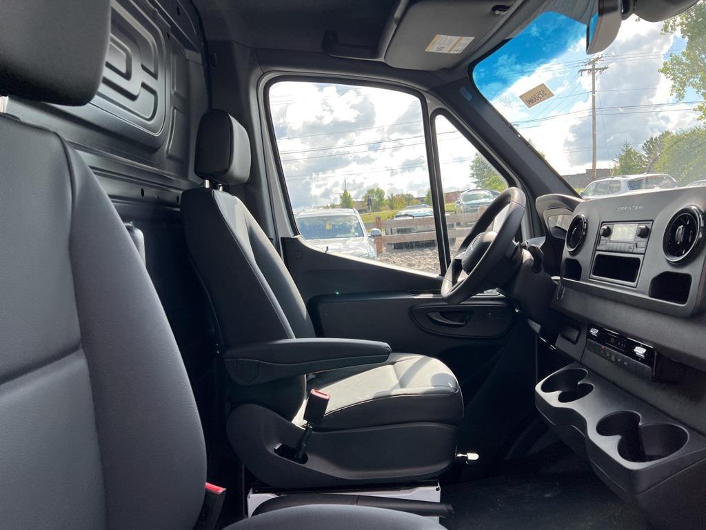 new 2025 Mercedes-Benz Sprinter 2500 car, priced at $55,944