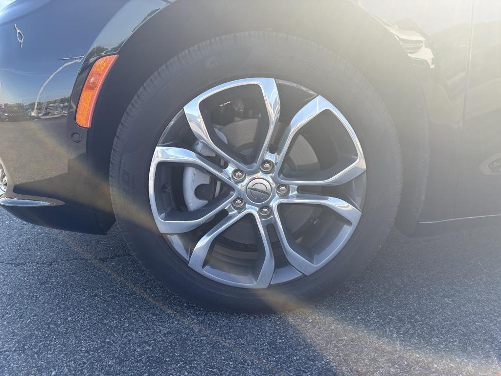 used 2025 Chrysler Pacifica car, priced at $51,789