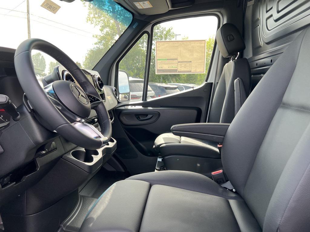new 2025 Mercedes-Benz Sprinter 2500 car, priced at $65,974