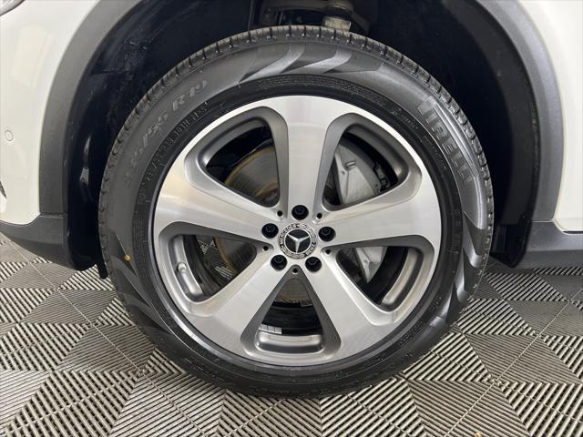 used 2022 Mercedes-Benz GLC 300 car, priced at $39,789