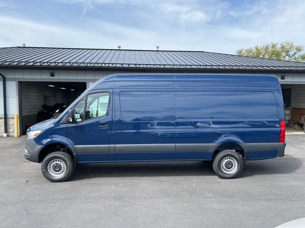 new 2025 Mercedes-Benz Sprinter 2500 car, priced at $74,577