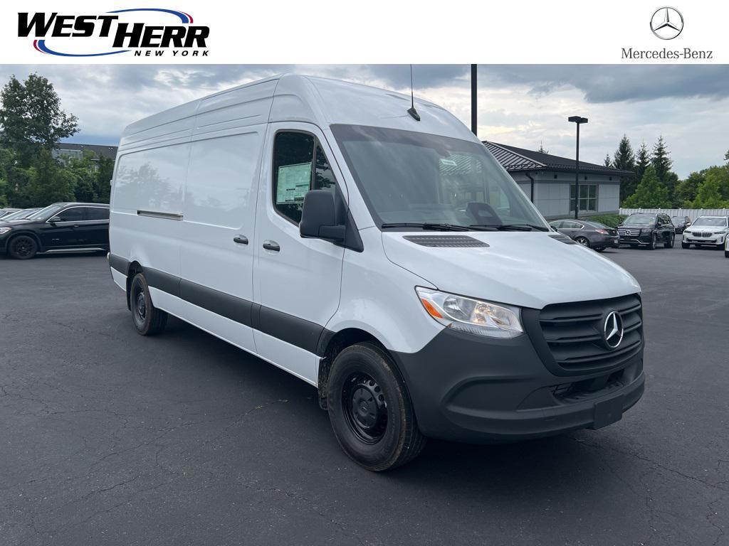 new 2025 Mercedes-Benz Sprinter 2500 car, priced at $68,778