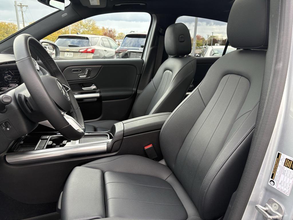 used 2025 Mercedes-Benz GLA 250 car, priced at $44,995