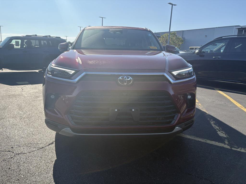 used 2025 Toyota Grand Highlander car, priced at $54,995