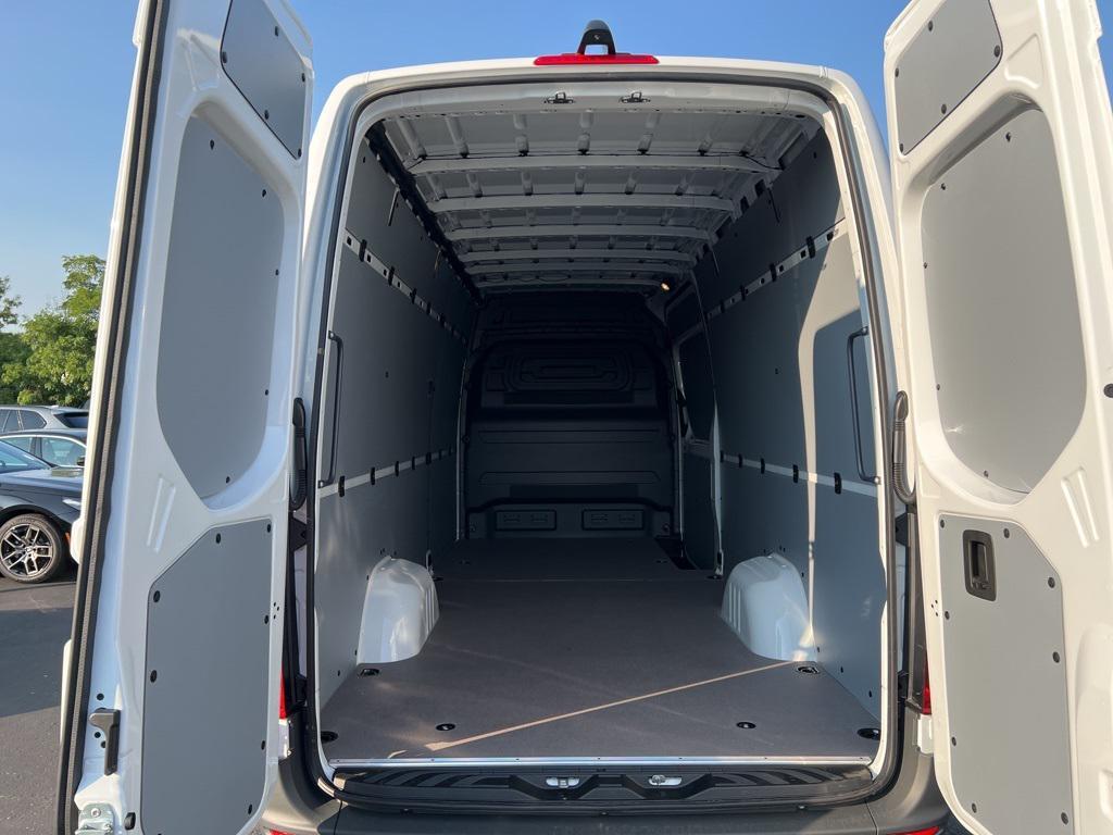 new 2025 Mercedes-Benz Sprinter 2500 car, priced at $65,832
