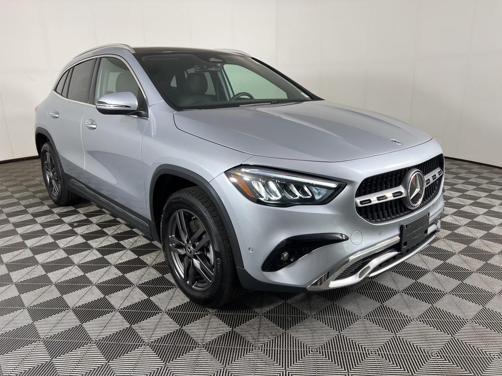 used 2025 Mercedes-Benz GLA 250 car, priced at $44,789