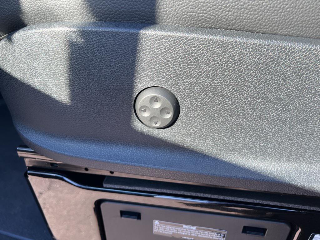 new 2025 Mercedes-Benz Sprinter 2500 car, priced at $89,047