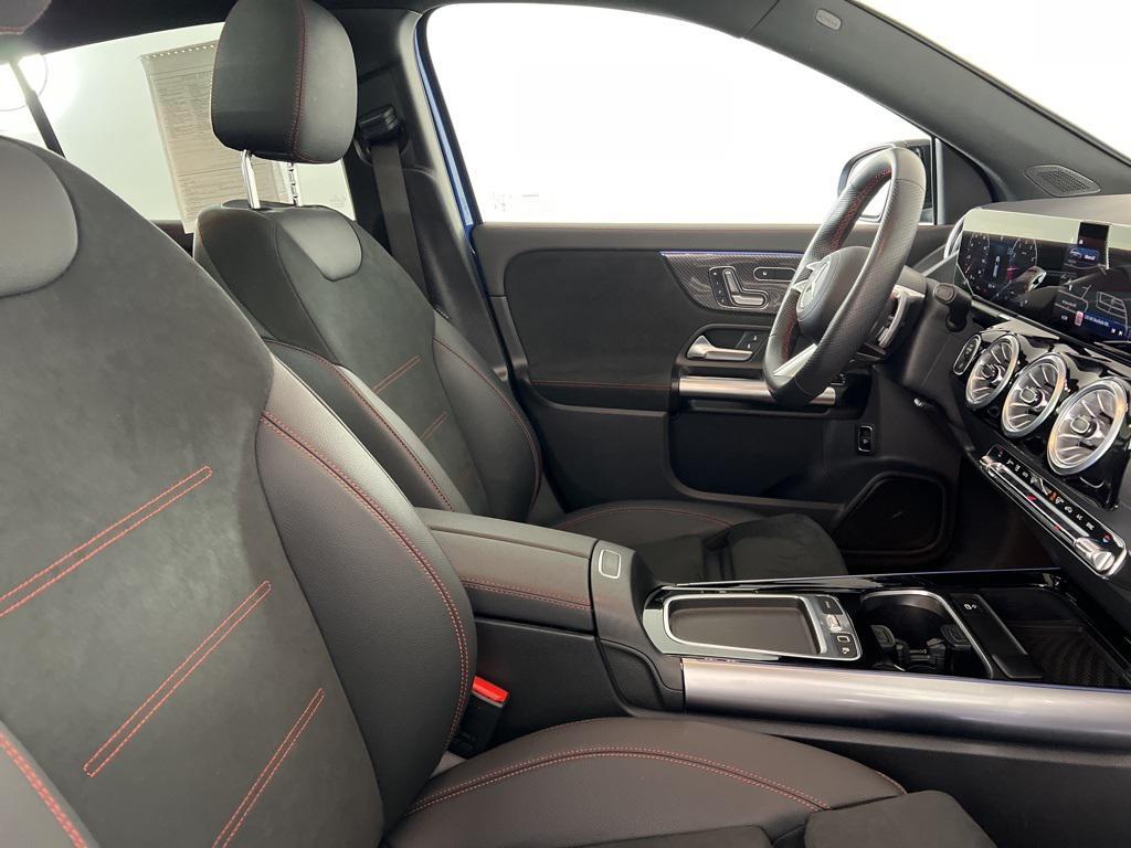 used 2025 Mercedes-Benz GLA 250 car, priced at $44,995