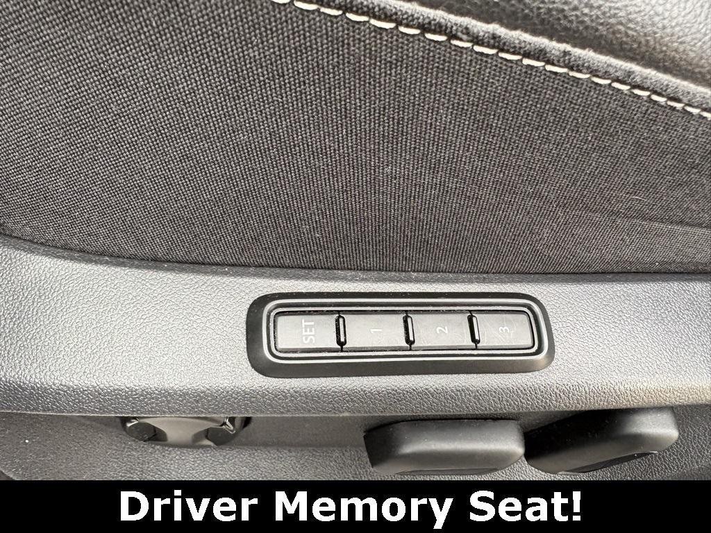 used 2022 Volkswagen Atlas Cross Sport car, priced at $29,995