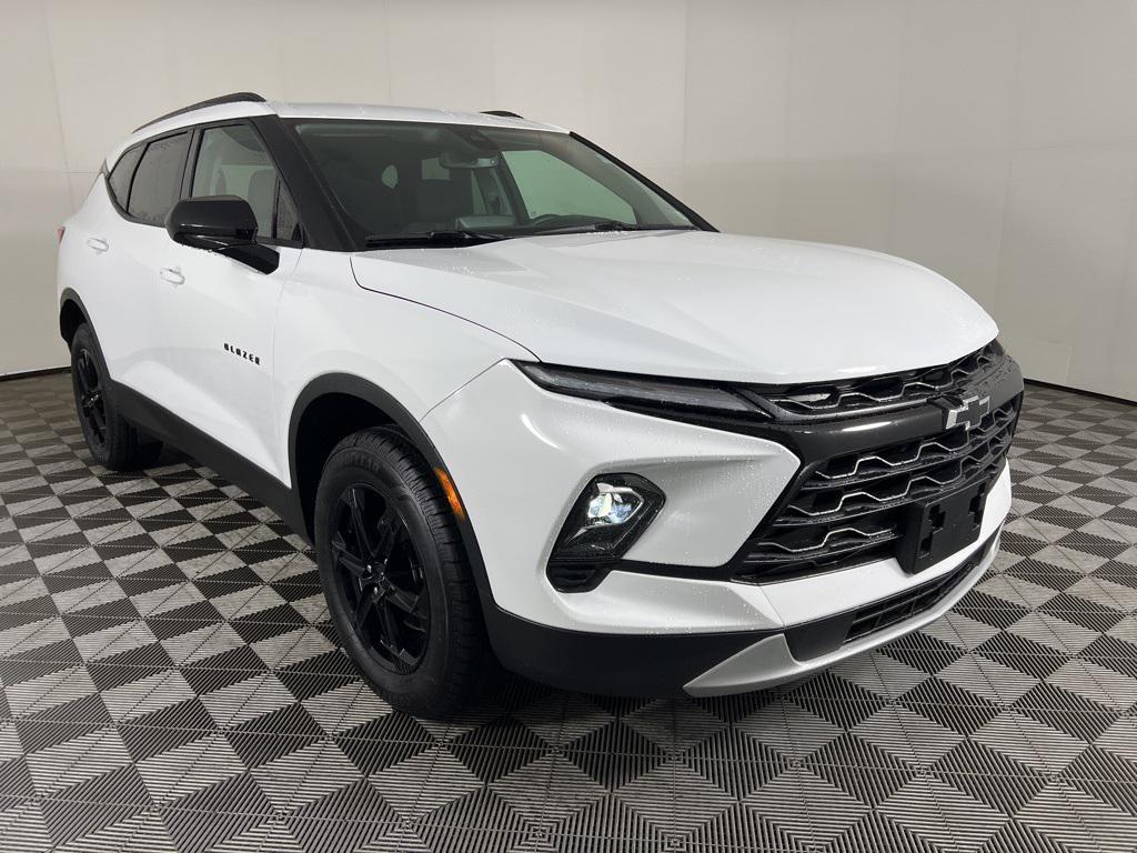 used 2025 Chevrolet Blazer car, priced at $34,689