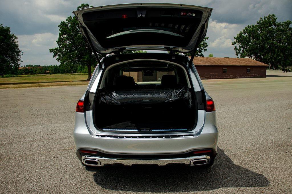 new 2025 Mercedes-Benz GLS 450 car, priced at $100,055