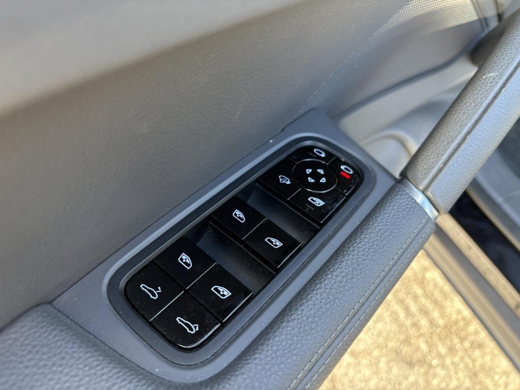 used 2019 Porsche Cayenne car, priced at $42,995