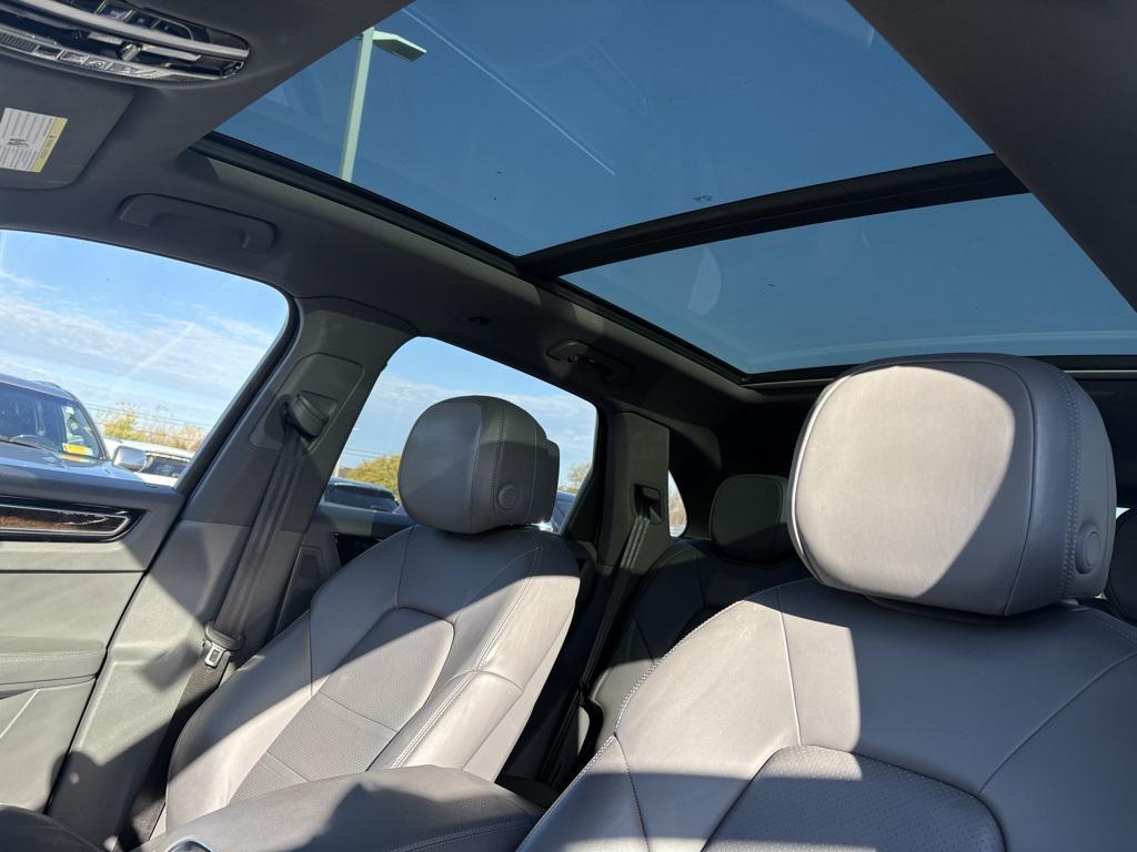 used 2019 Porsche Cayenne car, priced at $42,995