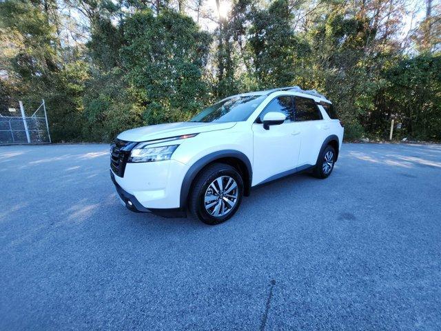 used 2022 Nissan Pathfinder car, priced at $29,000