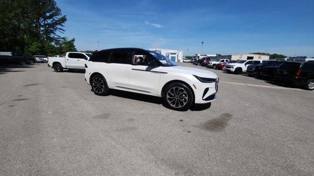 used 2024 Lincoln Nautilus car, priced at $52,500