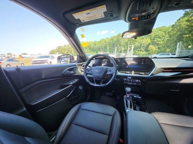 used 2025 Chevrolet Trax car, priced at $24,400