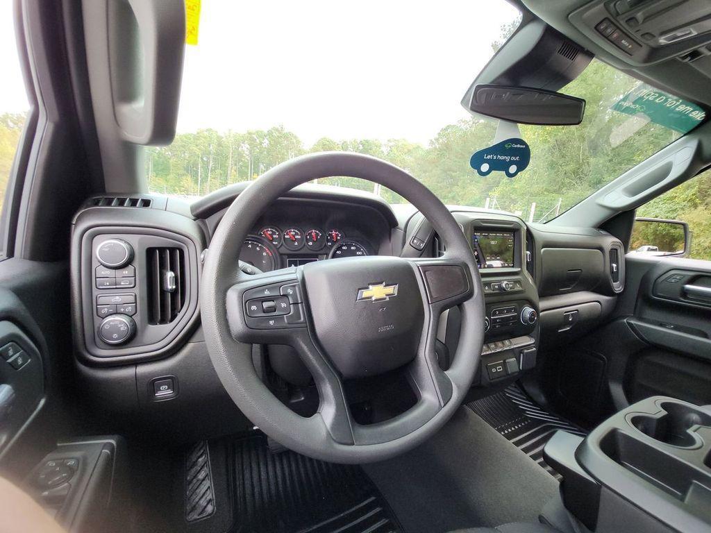 used 2024 Chevrolet Silverado 1500 car, priced at $41,900