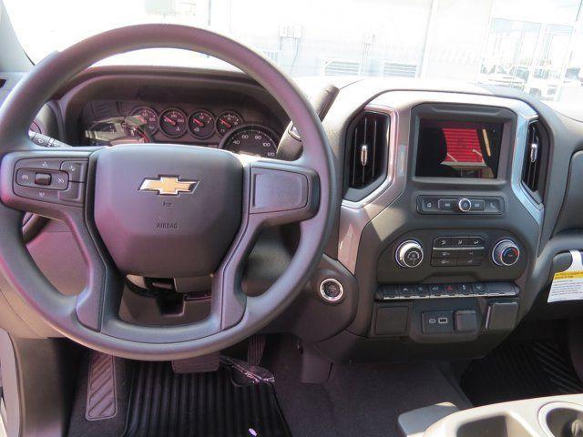 new 2024 Chevrolet Silverado 1500 car, priced at $40,921