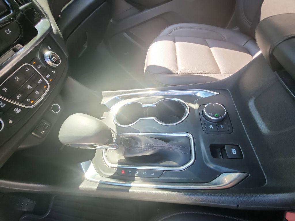 used 2023 Chevrolet Traverse car, priced at $38,200