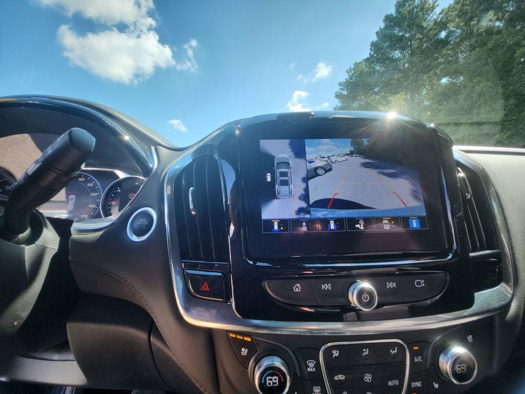 used 2023 Chevrolet Traverse car, priced at $38,200