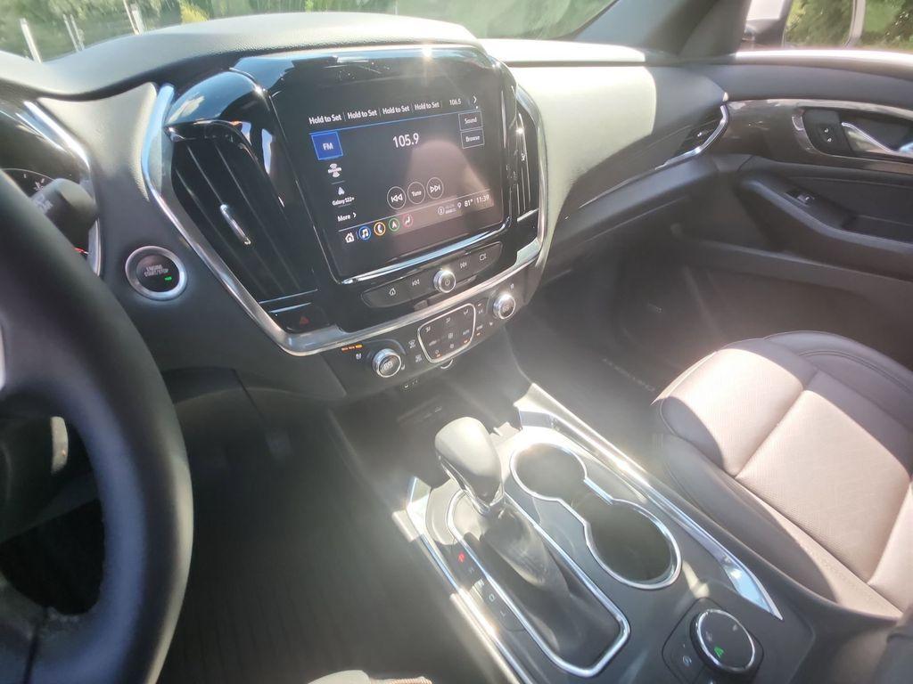used 2023 Chevrolet Traverse car, priced at $38,200
