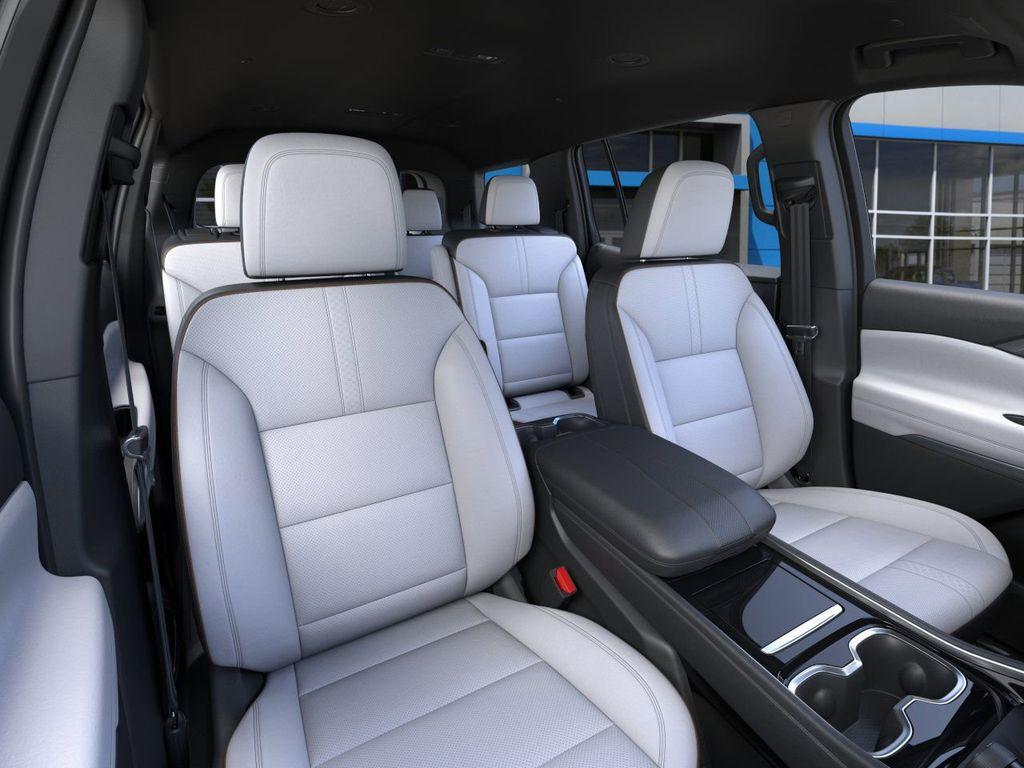 new 2025 Chevrolet Traverse car, priced at $52,107