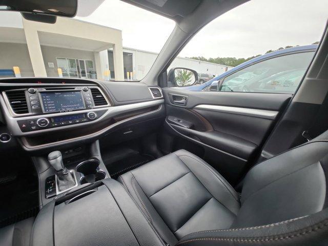 used 2019 Toyota Highlander car, priced at $26,750