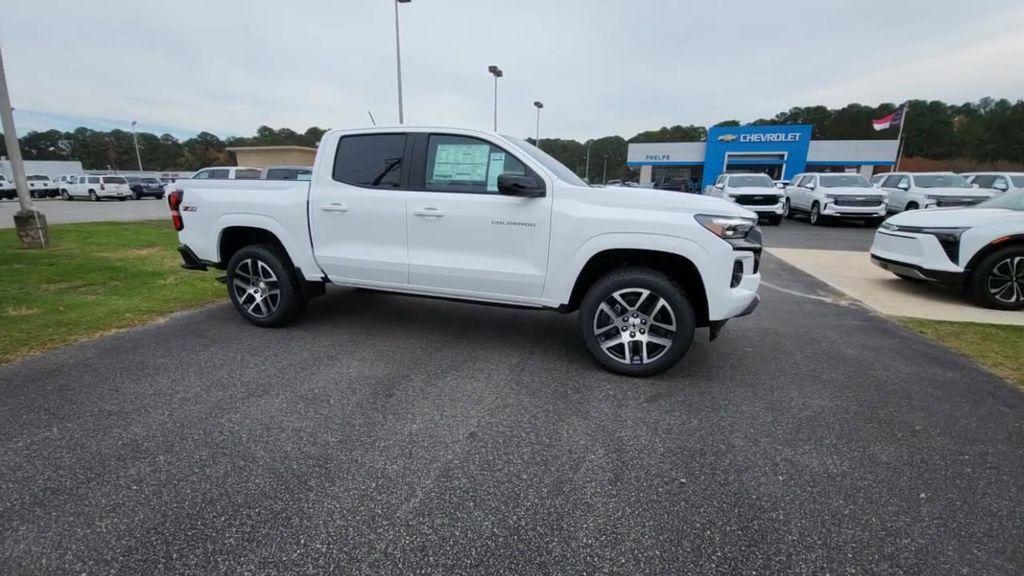 new 2024 Chevrolet Colorado car, priced at $47,345