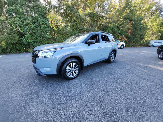 used 2022 Nissan Pathfinder car, priced at $29,999