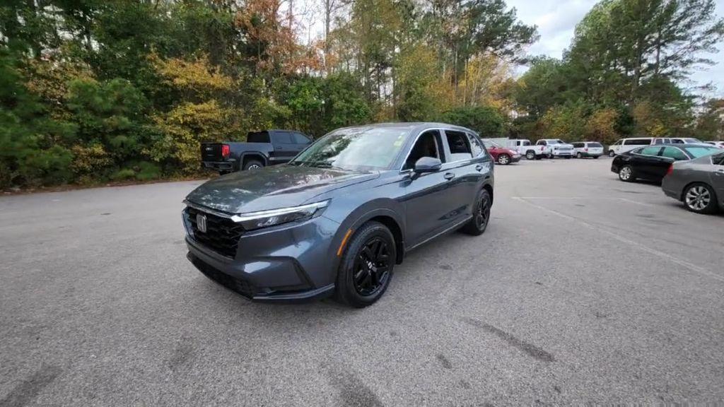 used 2025 Honda CR-V car, priced at $29,600