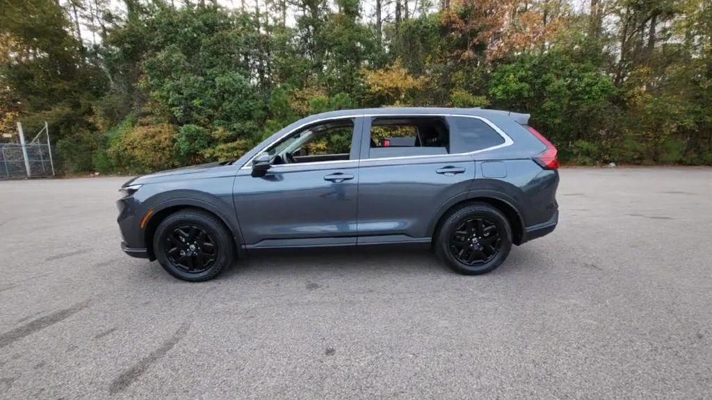 used 2025 Honda CR-V car, priced at $29,600