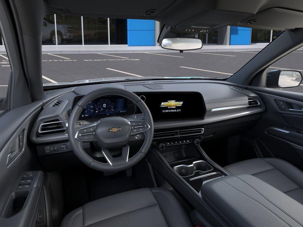 new 2025 Chevrolet Traverse car, priced at $43,014