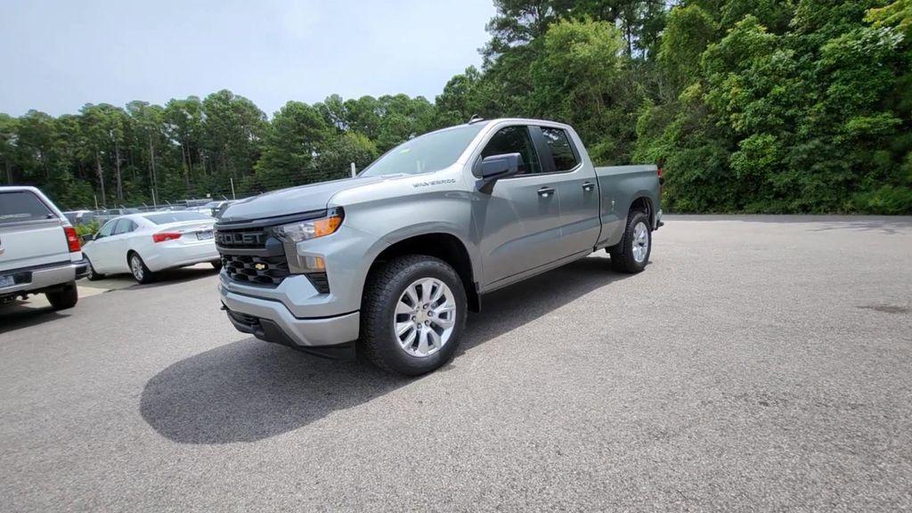 new 2024 Chevrolet Silverado 1500 car, priced at $41,703