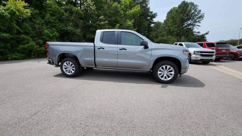 new 2024 Chevrolet Silverado 1500 car, priced at $41,703