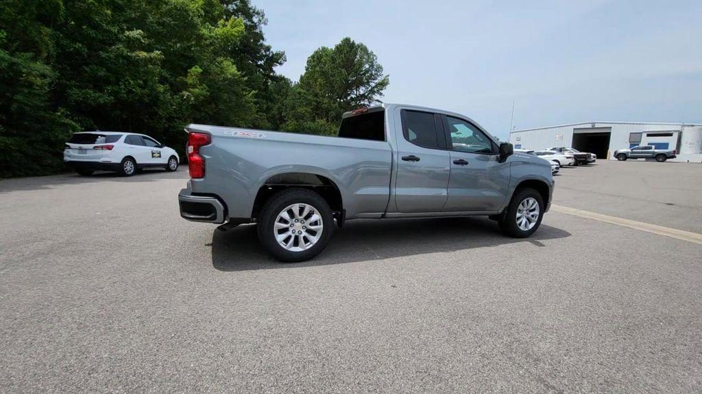 new 2024 Chevrolet Silverado 1500 car, priced at $41,703