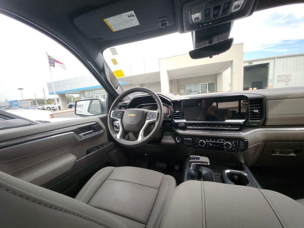 used 2024 Chevrolet Silverado 1500 car, priced at $52,000