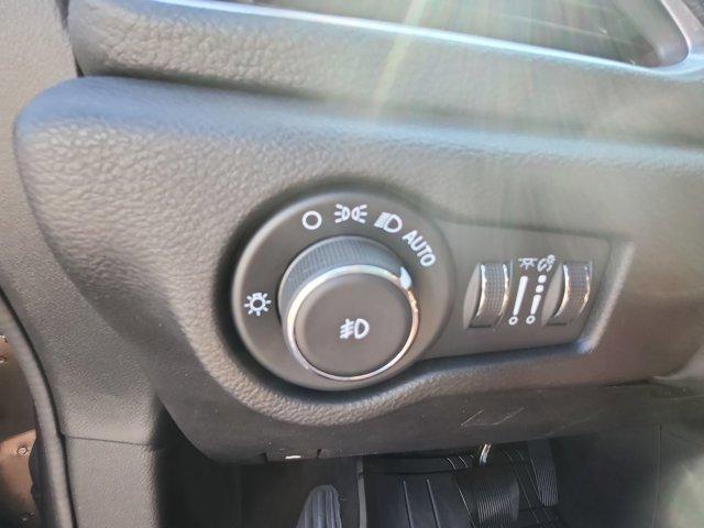 used 2023 Chrysler Pacifica Hybrid car, priced at $36,500