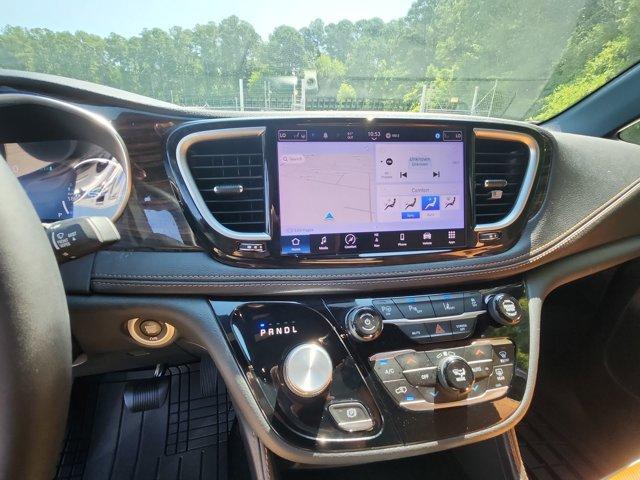 used 2023 Chrysler Pacifica Hybrid car, priced at $36,500