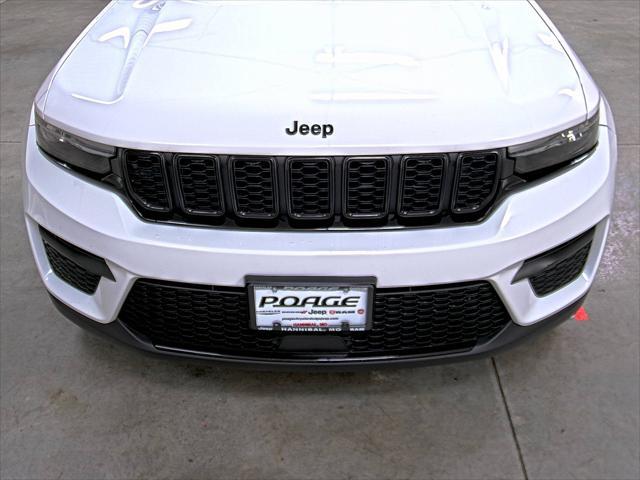 used 2023 Jeep Grand Cherokee car, priced at $35,990